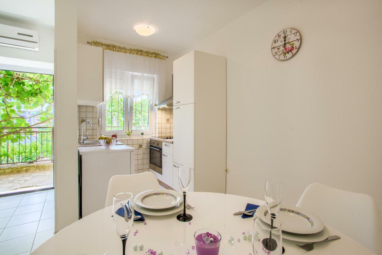 Apartman Paola プーラ エクステリア 写真